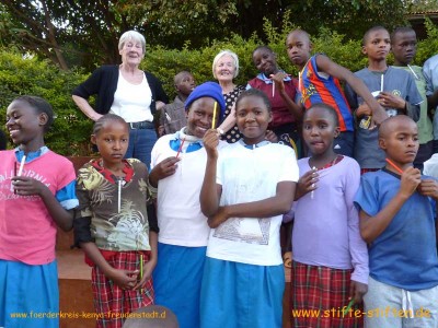Gebrauchte und neue Stifte sammeln für Kinder in Afrika, Kenia