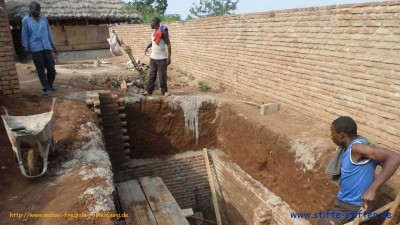 Der Verein Malawi Freunde Rottenburg e.V. unterstützt Projekte wie den Bau der Schultoiletten